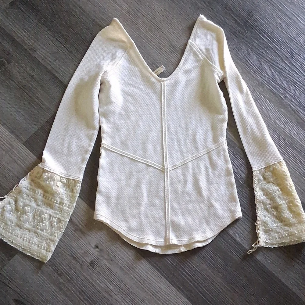 Free People Juliet Thermal Lace Cuff Top in Ivory Size Large
